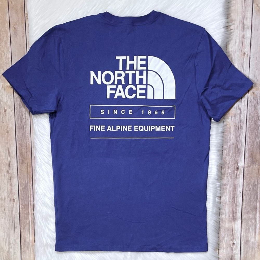 The North Face Men’s Throwback Short Sleeve Tee - Picture 2 of 5